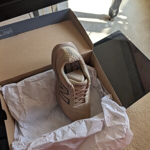 Men New Balance Fresh Foam - Sz 12